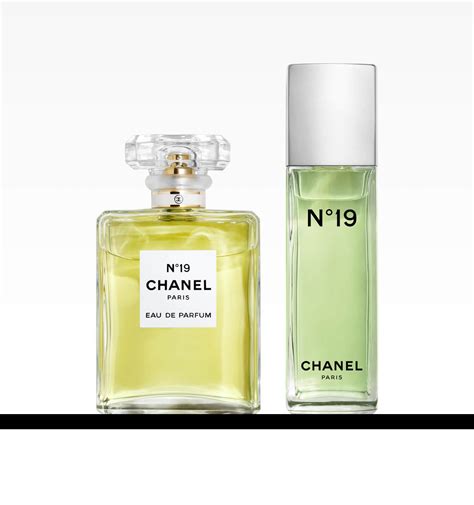 pharmaprix chanel no. 19|CHANEL N°19 .